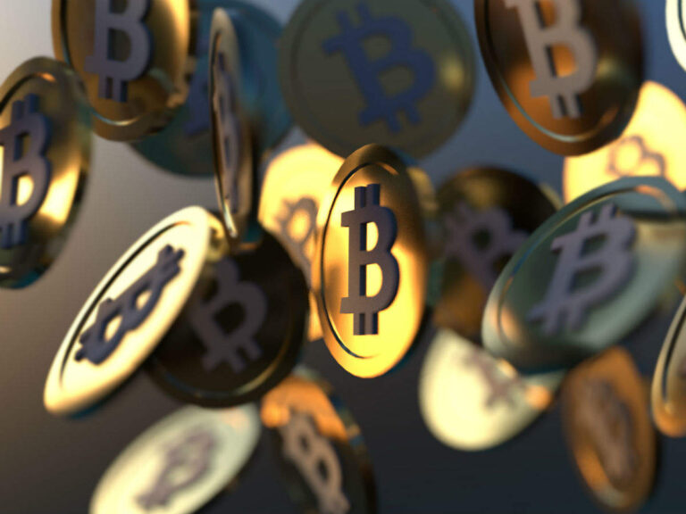 Bitcoin Price: Key Metrics Show Surprising Insights