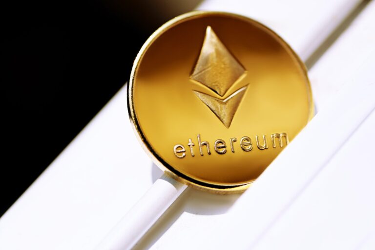 Ethereum Bearish Signal: Netflows Turn Sharply Positive