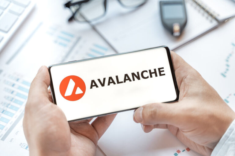 Avalanche could drop below $10 – Here is why