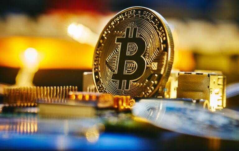 Time To Be Fearful? Bitcoin Index Reaches Greediest Point Since Peak