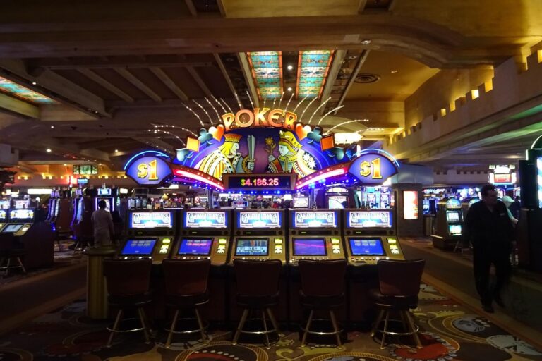 A Complete Review of The 5 Best Bitcoin Casinos in 2022