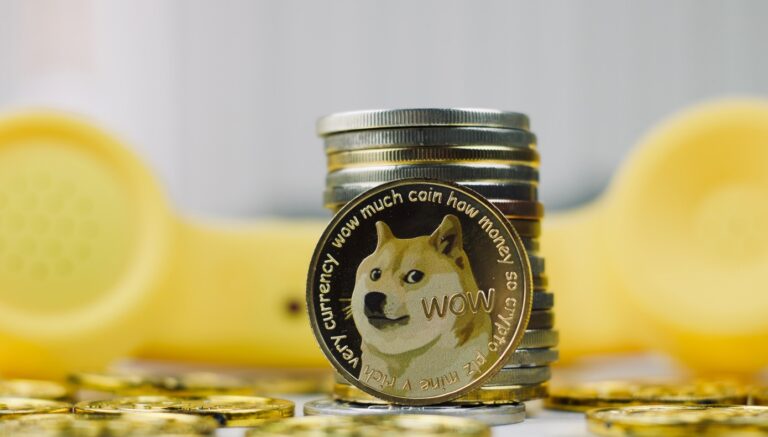 Dogecoin (DOGE) price consolidation points at a major rally