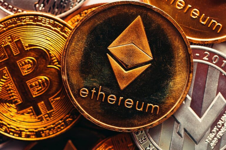 Ethereum Trades Below $3,000 Support, Why Is ETH Falling Since November?