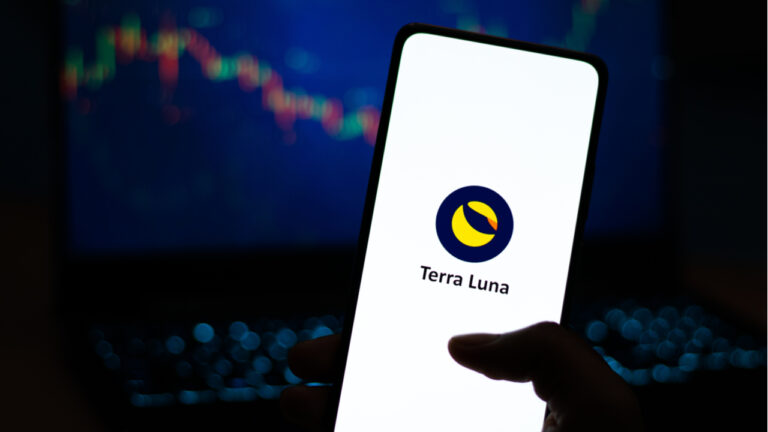 Biggest Movers: LUNA Falls to 6-Week Low, as ALGO Surges 15% on Saturday – Market Updates Bitcoin News