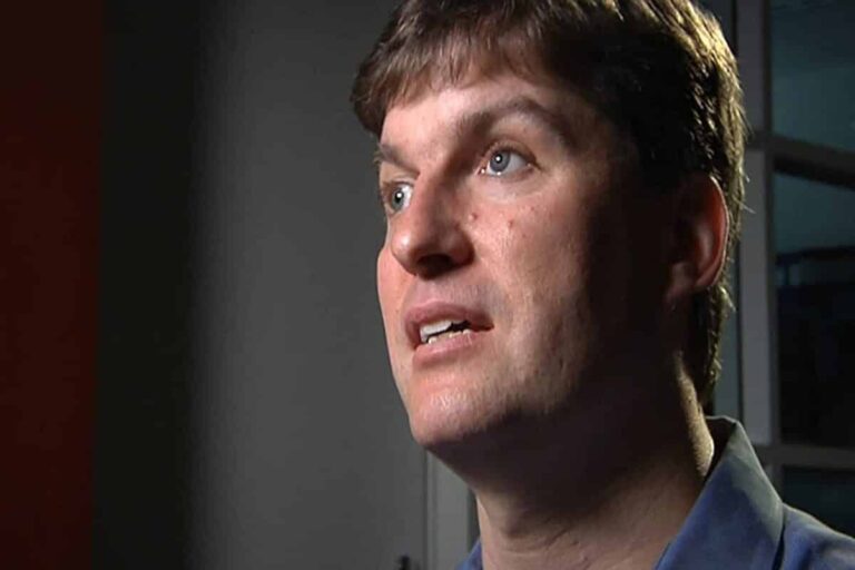 ‘Big Short’ Michael Burry Says Bitcoin Crash Is Only Halfway Through