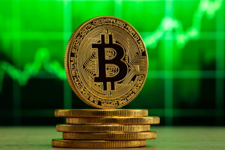 Bitcoin could move past $22k as the market slowly recovers