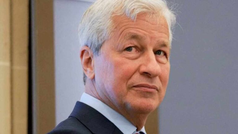 JPMorgan CEO Jamie Dimon Warns Recession Could Hit in 6 Months, Stock Market Could Drop 20% More — ‘This Is Serious Stuff’ – Economics Bitcoin News