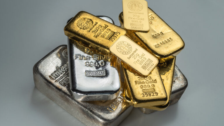 Amid Civil Unrest in China, Gold and Silver Prices Hold Steady — Equity, Crypto Markets Flounder – Market Updates Bitcoin News