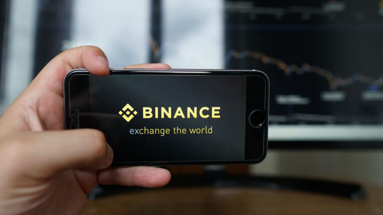 Amid Withdrawals, Binance CEO Warns of Bumpy Months Ahead – Exchanges Bitcoin News