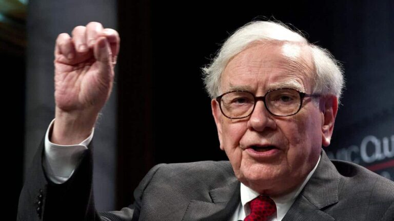 Breaking: Warren Buffett Says Bitcoin Is A Gambling Token