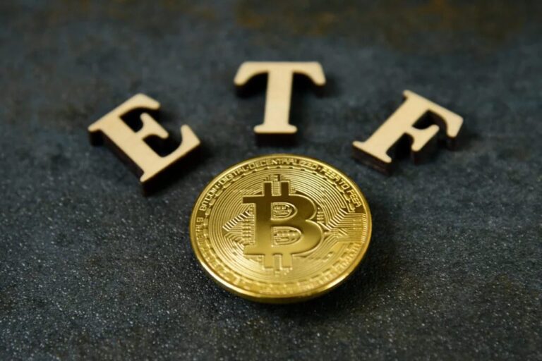 Former SEC Official Says Spot Bitcoin ETF Coming After 2024, Here’s Why