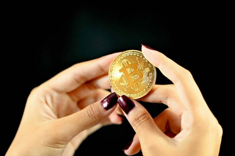 Bitcoin vs Gold: Bernstein analyst Gautam Chhugani picks a side