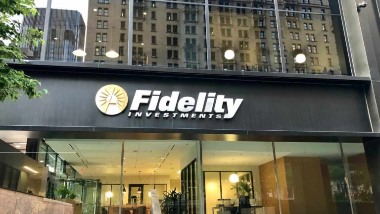 Fidelity Director: Holding Little Bitcoin “Could Go A Long Way”