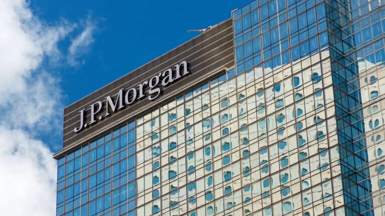 JP Morgan Grew Its Crypto Team By 200%, Amid CEO’s Criticism Of Bitcoin