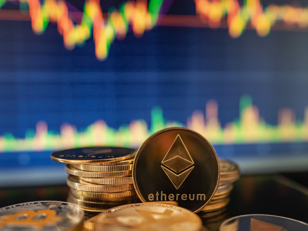 Algotech presale accelerates as crypto market steadies