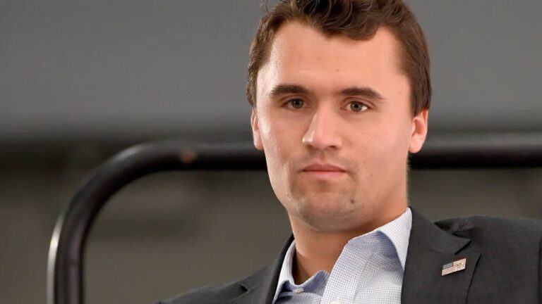 Charlie Kirk Vows to Champion Roger Ver’s Cause Against Government Overreach – Bitcoin News